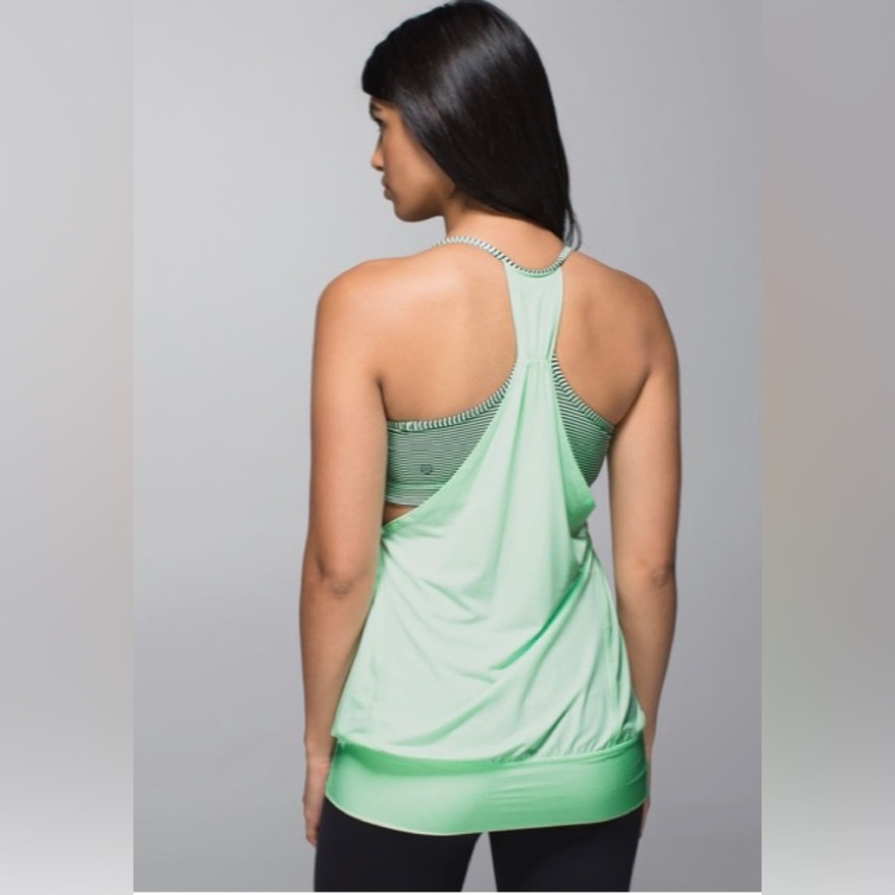 Lululemon No Limits Tank
Fresh Teal / Mini Hyper Stripe Fresh Teal